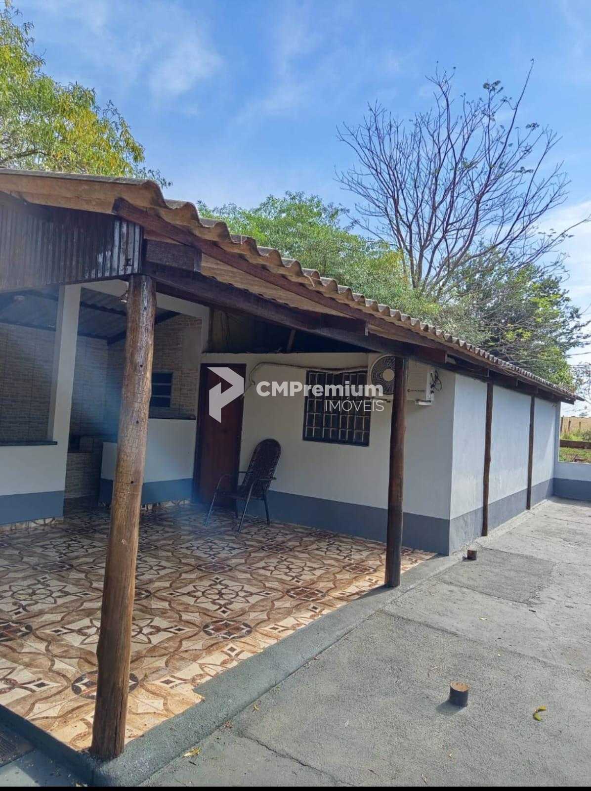 Sítio de Porteira Fechada em Santa Mônica  36.000 m  com Casa ...