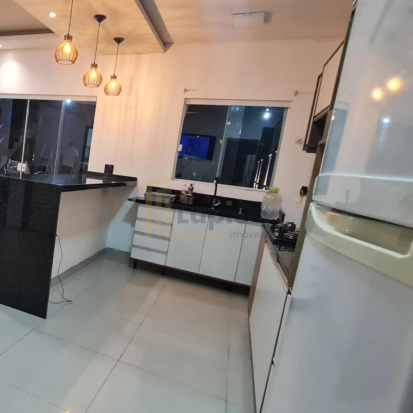 obrado Triplex Novo com Piscina em Matinhos  240m , Mobiliado