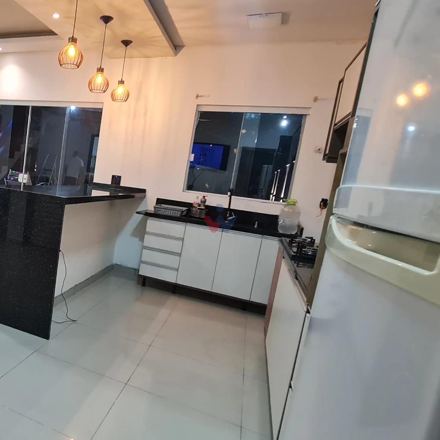 obrado Triplex Novo com Piscina em Matinhos  240m , Mobiliado