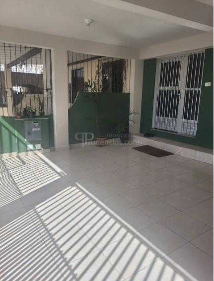 Sobrado 3 Quartos à Venda no Pinheirinho  Conforto, Garagem e ...