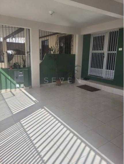 Sobrado 3 Quartos à Venda no Pinheirinho  Conforto, Garagem e ...
