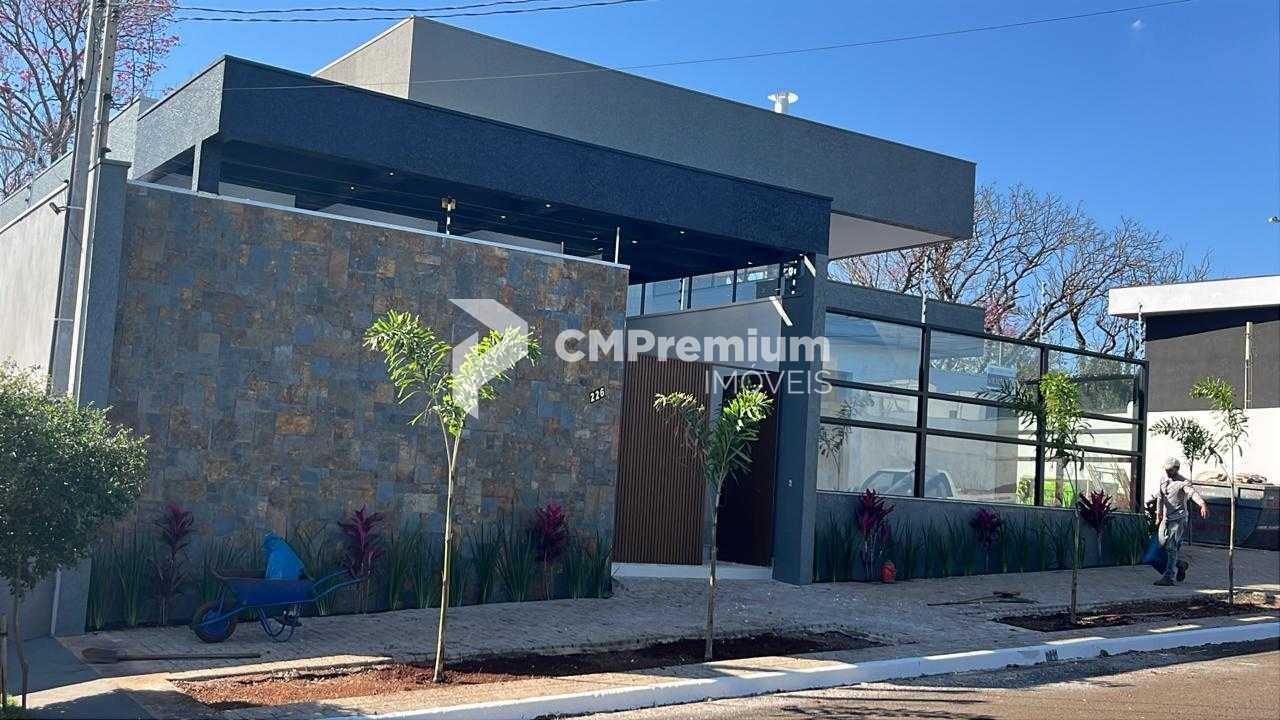 Casa dos Sonhos à Venda no Jardim Munique  3 Suítes, Piscina e...