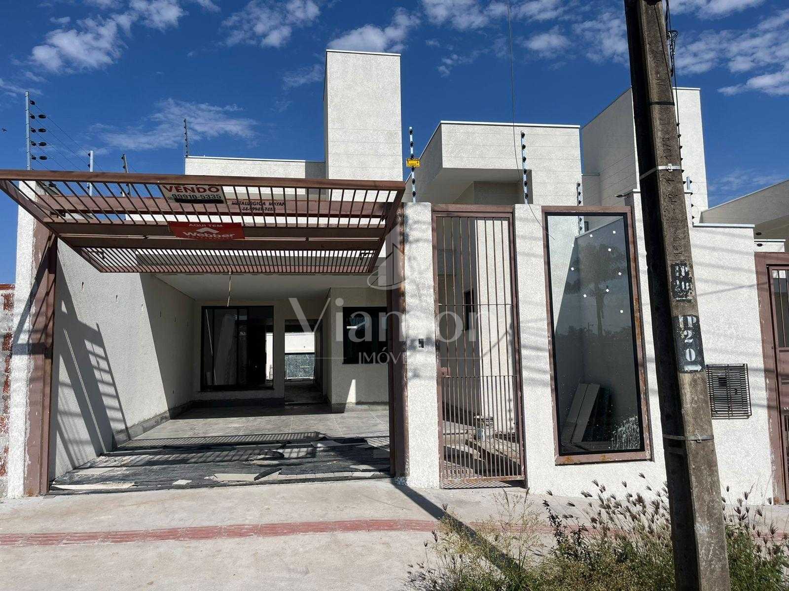 Luxuosa Casa de 3 Suítes com Piscina e Área Gourmet  Conforto ...