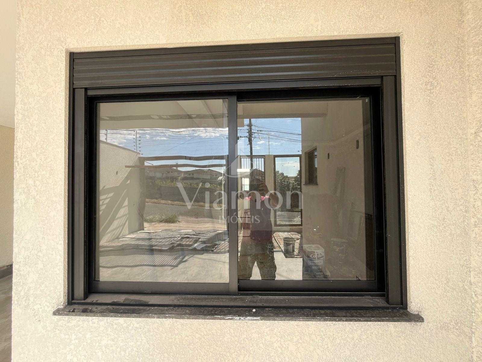 Luxuosa Casa de 3 Suítes com Piscina e Área Gourmet  Conforto ...