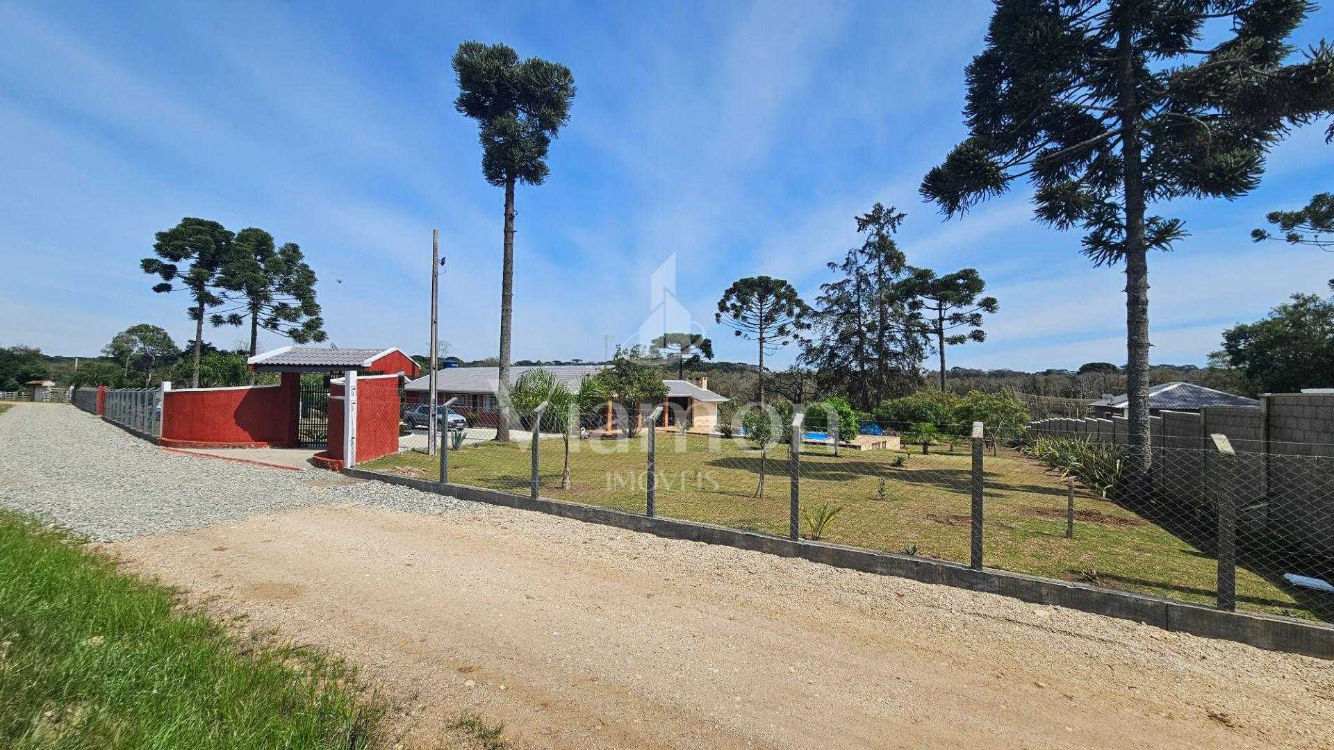 Chácara Completa com Piscina, Lagos, Pomar e 340m  Construídos...