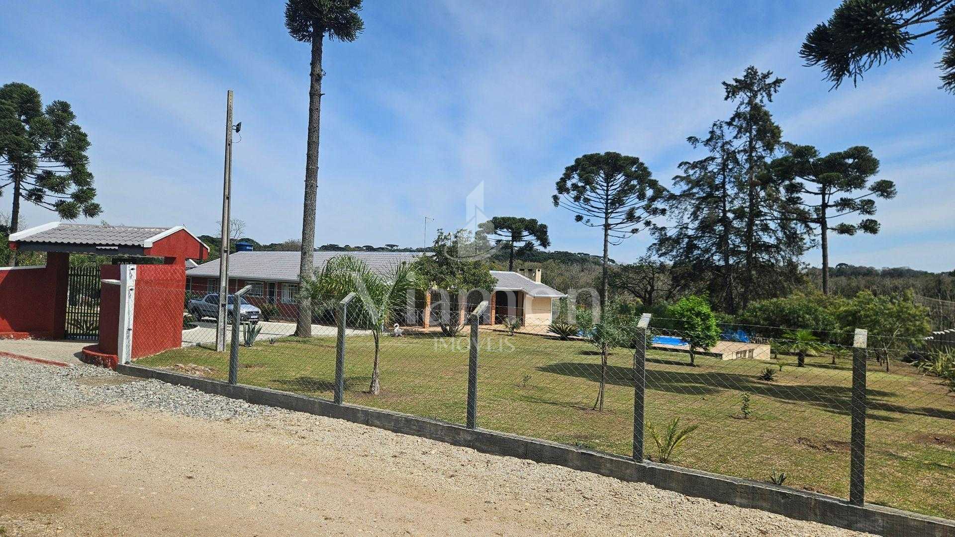 Chácara Completa com Piscina, Lagos, Pomar e 340m  Construídos...