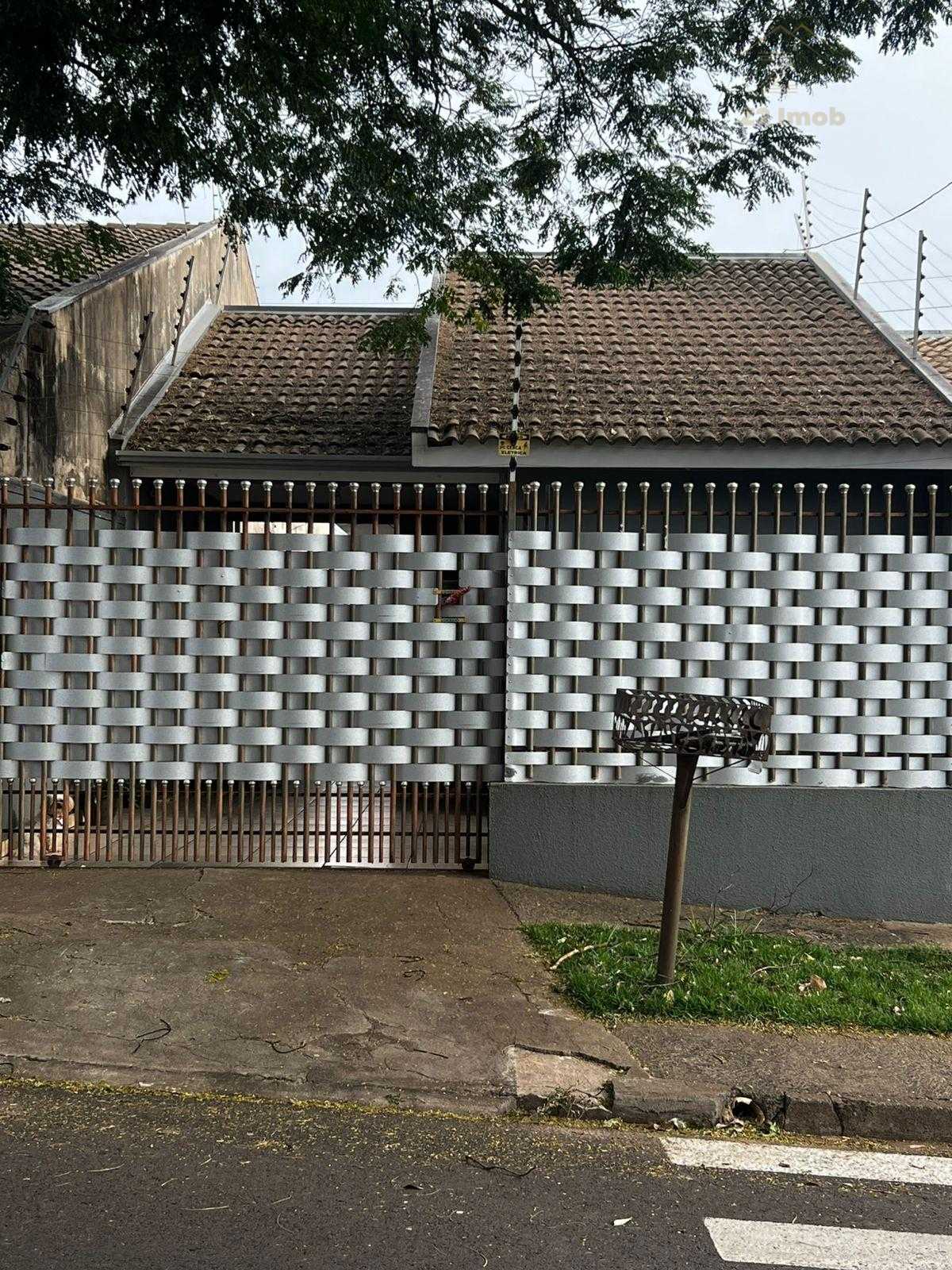 Casa à Venda no Jardim Ipanema, 3 Quartos, Suíte e Quintal par...