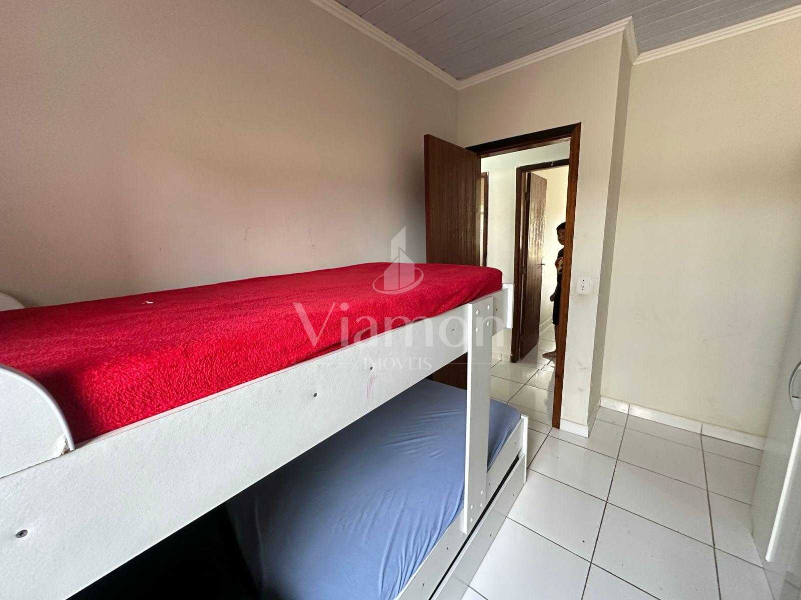 Casa de esquina à venda no Condomínio Vila Franca  3 quartos e...