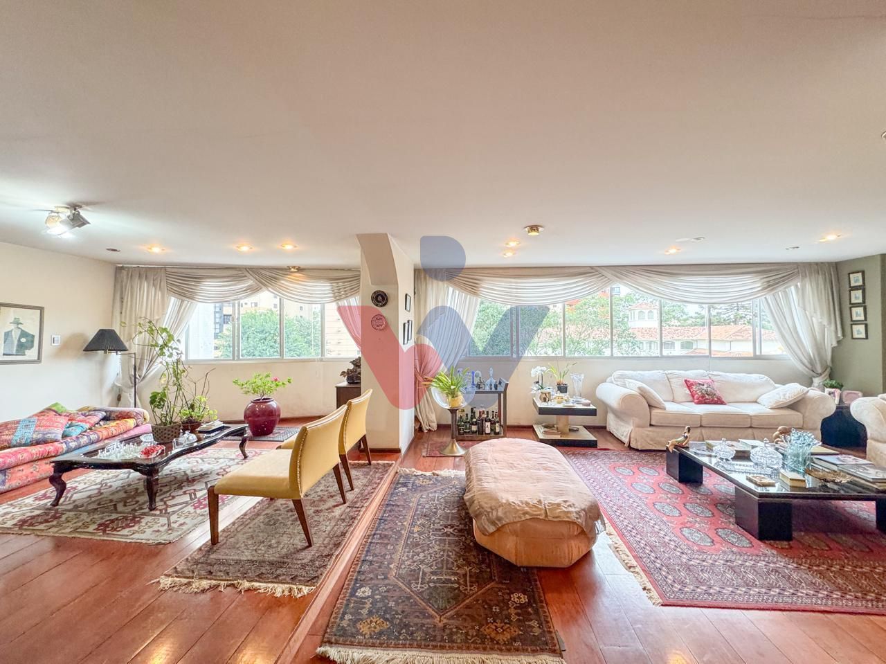 Sala Comercial ? venda, com vaga de garagem, no Bigorrilho, CU...