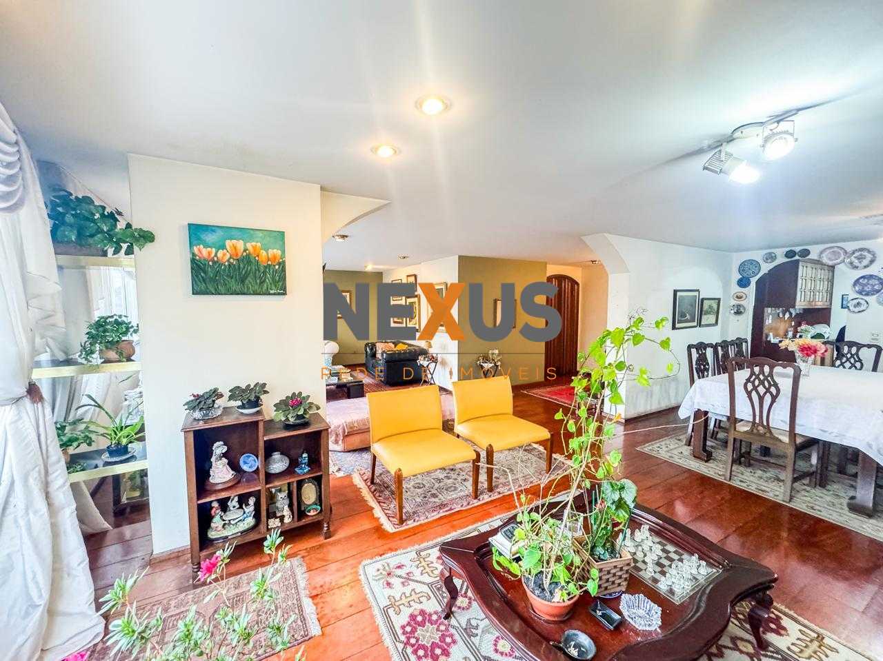 Apartamento de Alto Padrão no Água Verde, 262 m  de  Sofistica...