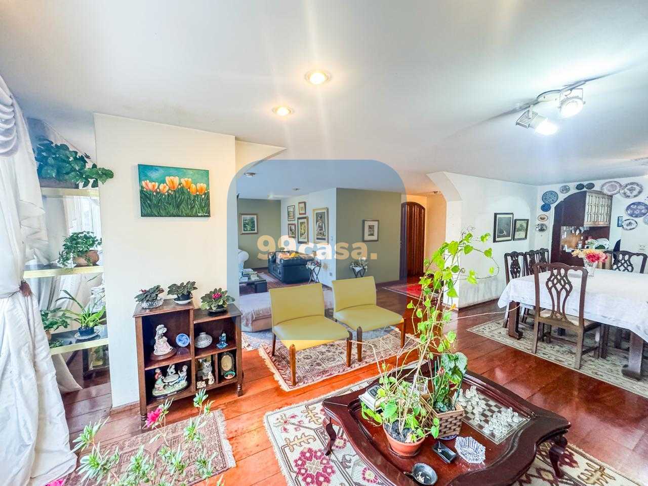 Apartamento de Alto Padrão no Água Verde, 262 m  de  Sofistica...