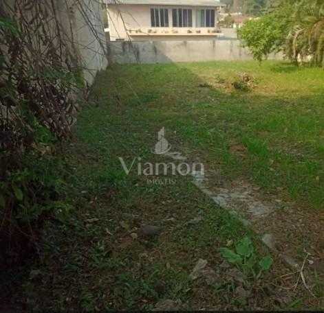 Terreno de Esquina 435 m  em Bairro Valorizado  Próximo ao Trê...