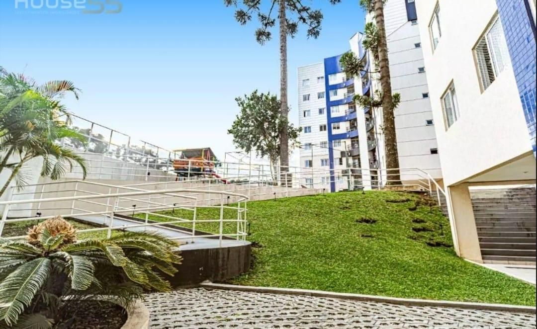 Apartamento ensolarado no Capão Raso  3 quartos com suíte, sac...