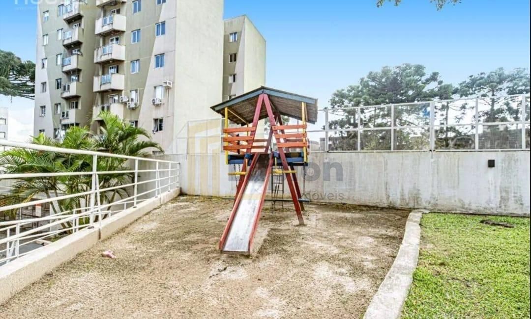 Apartamento ensolarado no Capão Raso  3 quartos com suíte, sac...