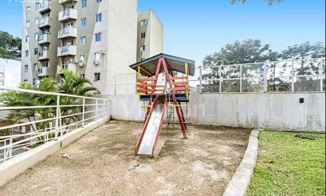 Apartamento ensolarado no Capão Raso  3 quartos com suíte, sac...