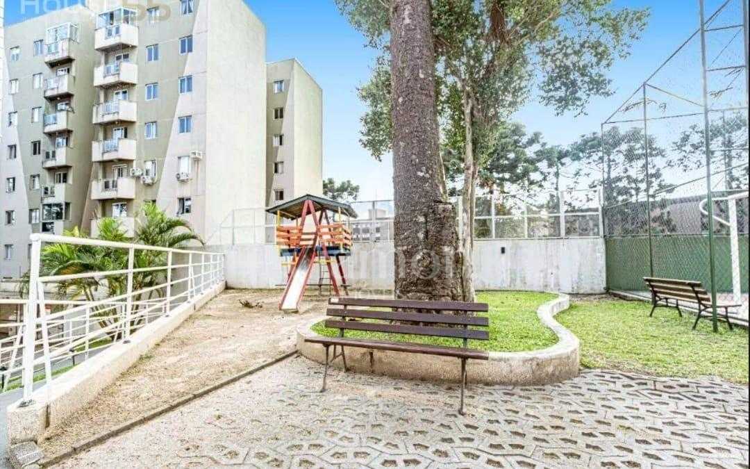 Apartamento ensolarado no Capão Raso  3 quartos com suíte, sac...