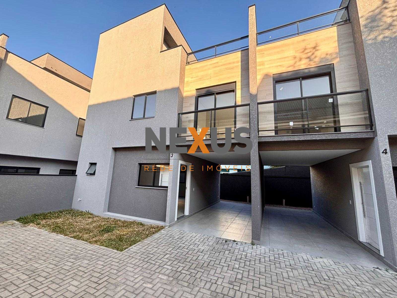 Sobrados Exclusivos em Condomínio Fechado no Uberaba  Conforto...