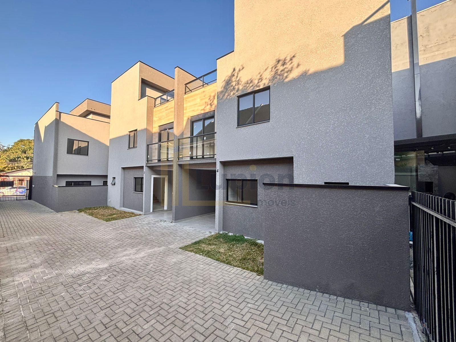 Sobrados Exclusivos em Condomínio Fechado no Uberaba  Conforto...