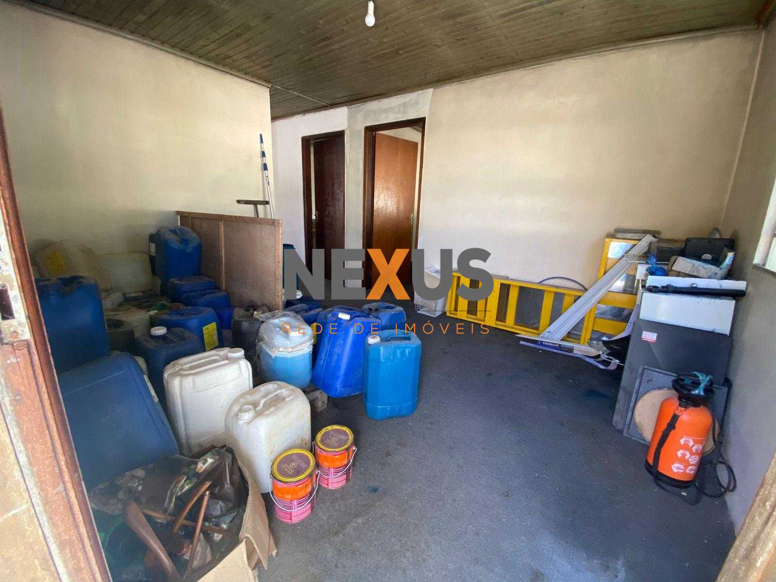 Galpão 440 m    Casas em Terreno 2.410 m   Zona Industrial e d...