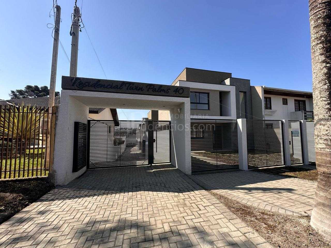 Sobrado Amplo no Santa Cândida com 3 Quartos, Suíte e Espaço G...