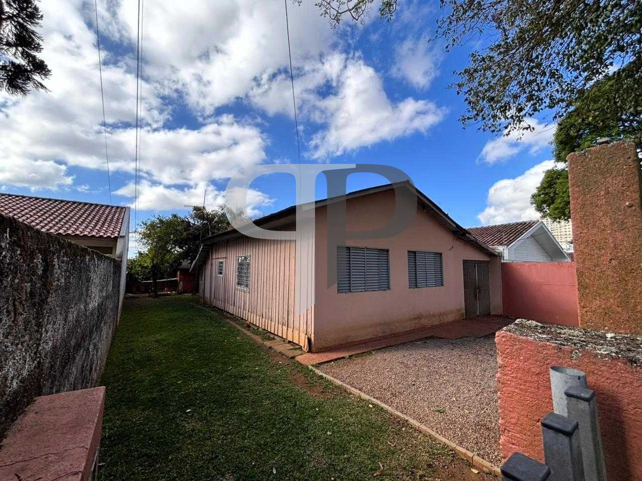 Terreno Amplo de 559m² no Capão Raso: Oportunidade para Invest...