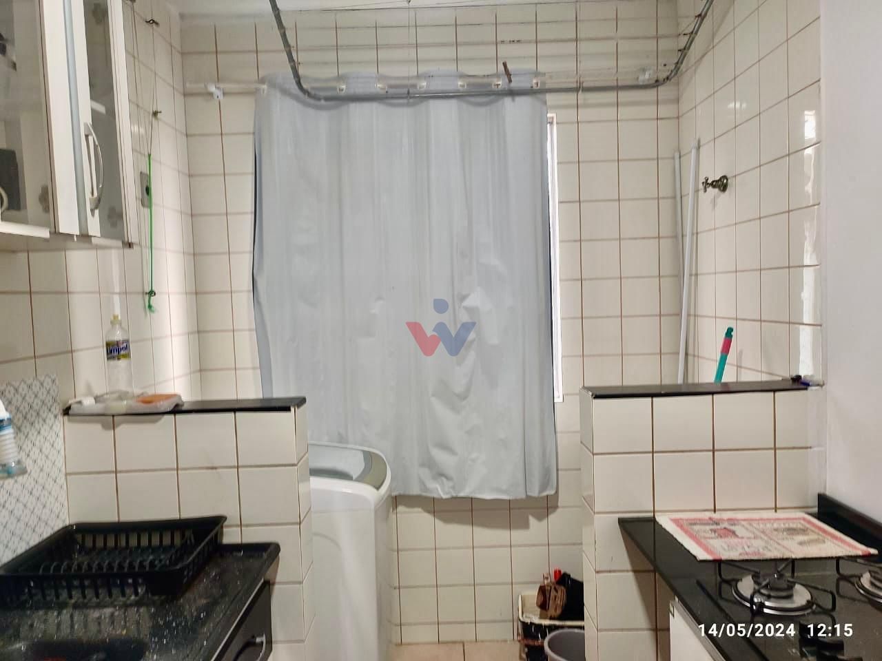 Apartamento Iluminado e Arejado no Cajuru  Localização Privile...