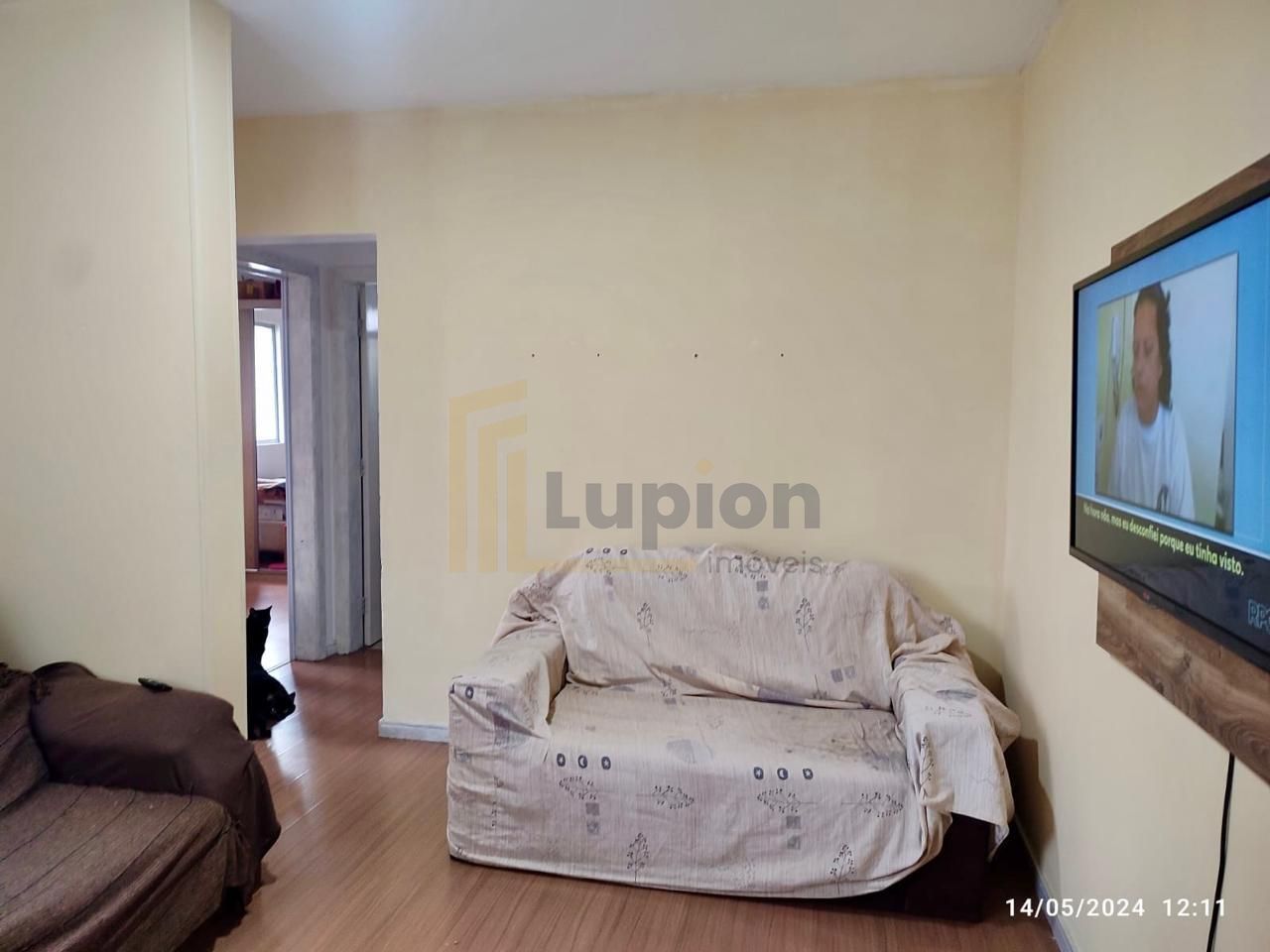 Apartamento Iluminado e Arejado no Cajuru  Localização Privile...