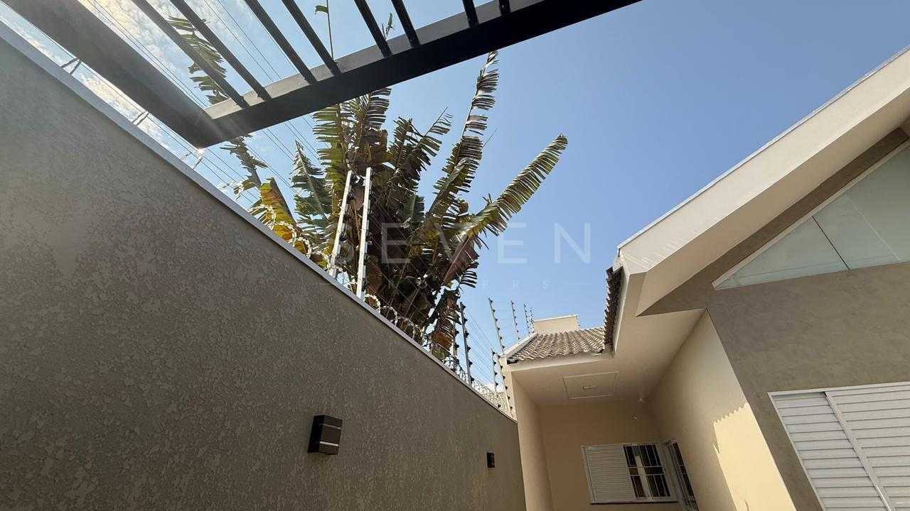 Linda Casa no Jardim São Paulo com 3 Quartos, Suíte e Espaço G...