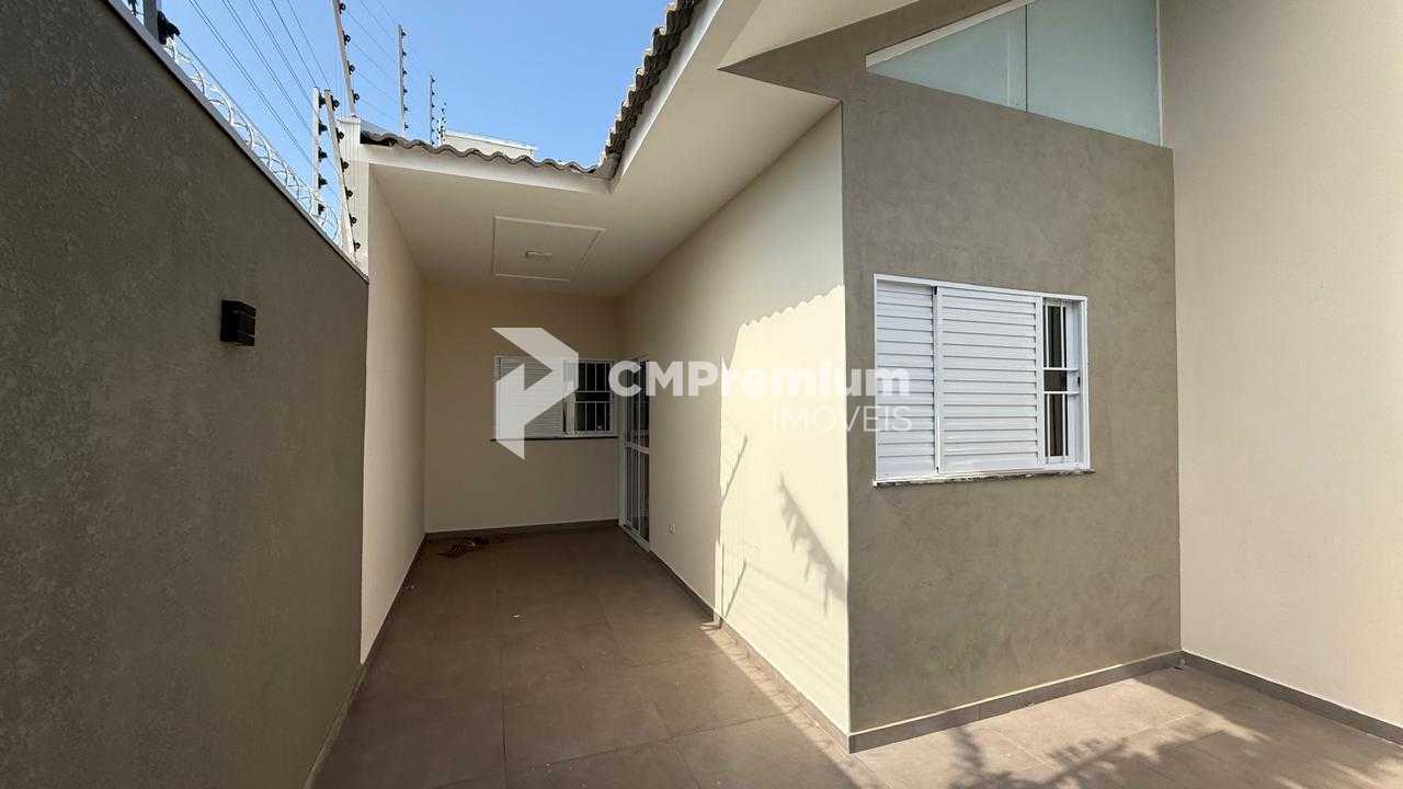 Linda Casa no Jardim São Paulo com 3 Quartos, Suíte e Espaço G...