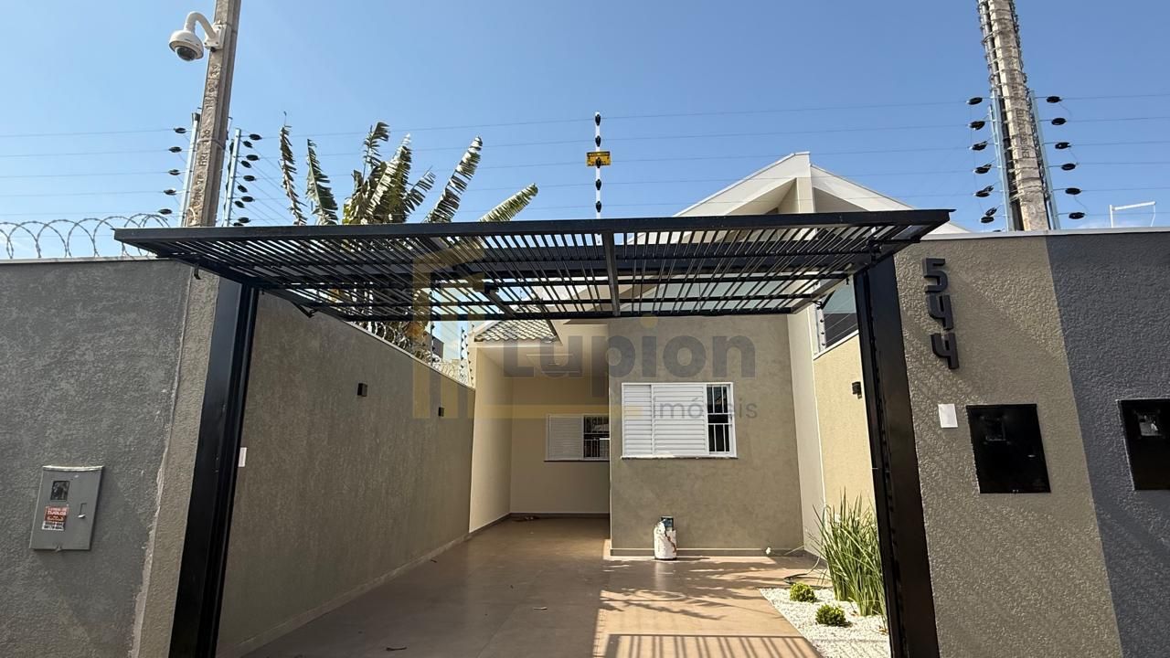 Linda Casa no Jardim São Paulo com 3 Quartos, Suíte e Espaço G...