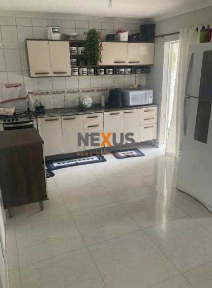 Exclusivo Sobrado 220 m  à Venda no Barreirinha  Condomínio Fe...