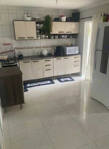 Exclusivo Sobrado 220 m  à Venda no Barreirinha  Condomínio Fe...