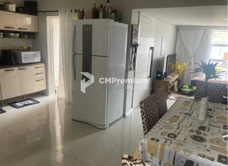 Exclusivo Sobrado 220 m  à Venda no Barreirinha  Condomínio Fe...