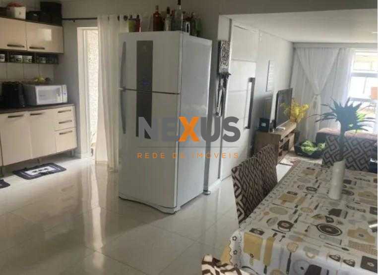 Exclusivo Sobrado 220 m  à Venda no Barreirinha  Condomínio Fe...
