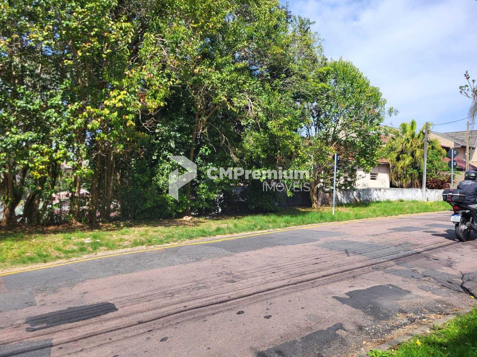 Terreno de Esquina 525 m  no São Lourenço  Localização Nobre e...