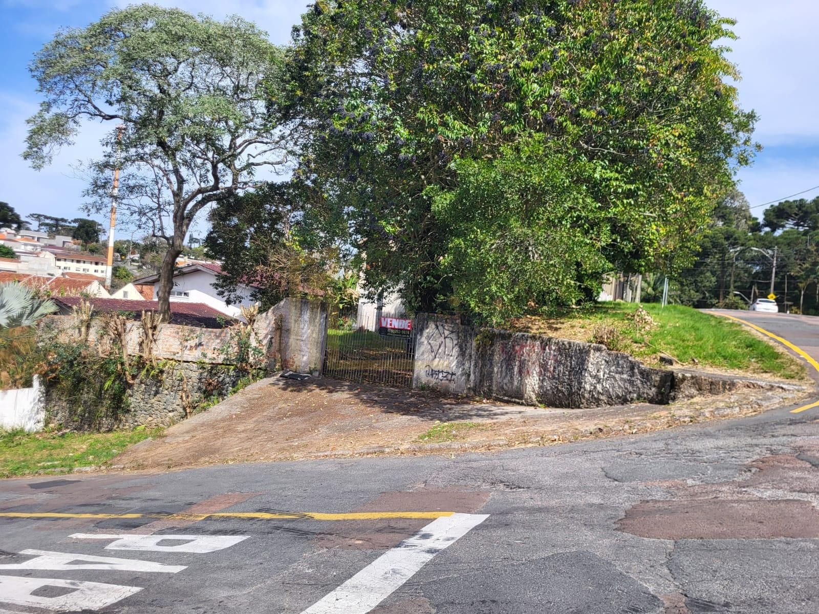 Terreno de Esquina 525 m  no São Lourenço  Localização Nobre e...