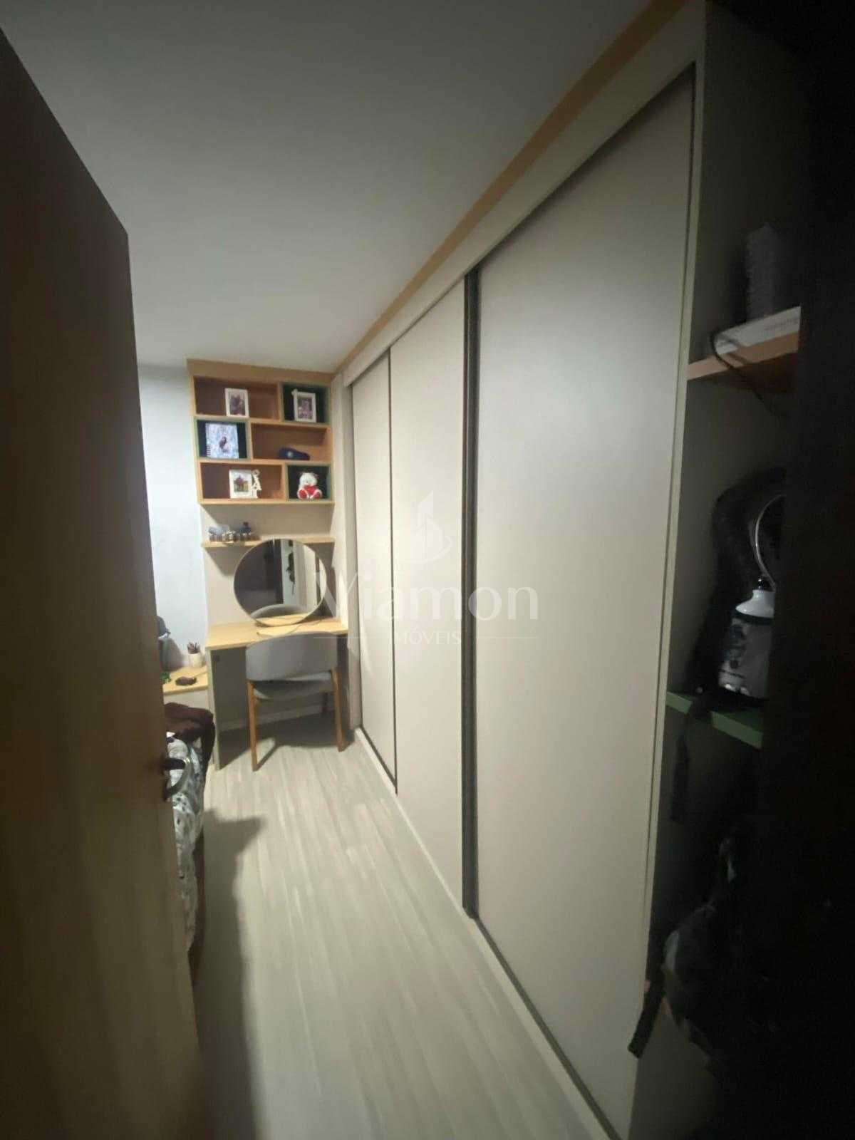 Casa à Venda no Bairro Iguaçu  3 Quartos, Planejados e Acabame...