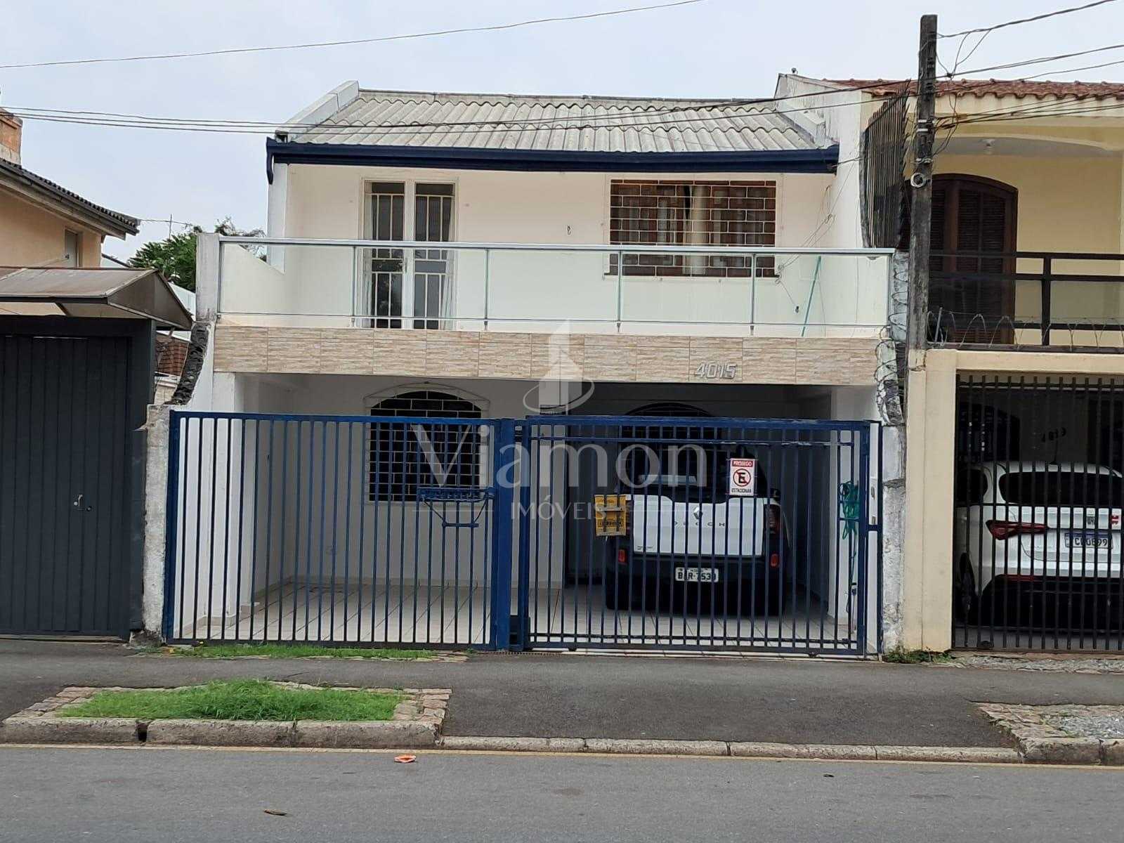 Sobrado Reformado com 3 Quartos no Alto Boqueirão  Único Dono ...