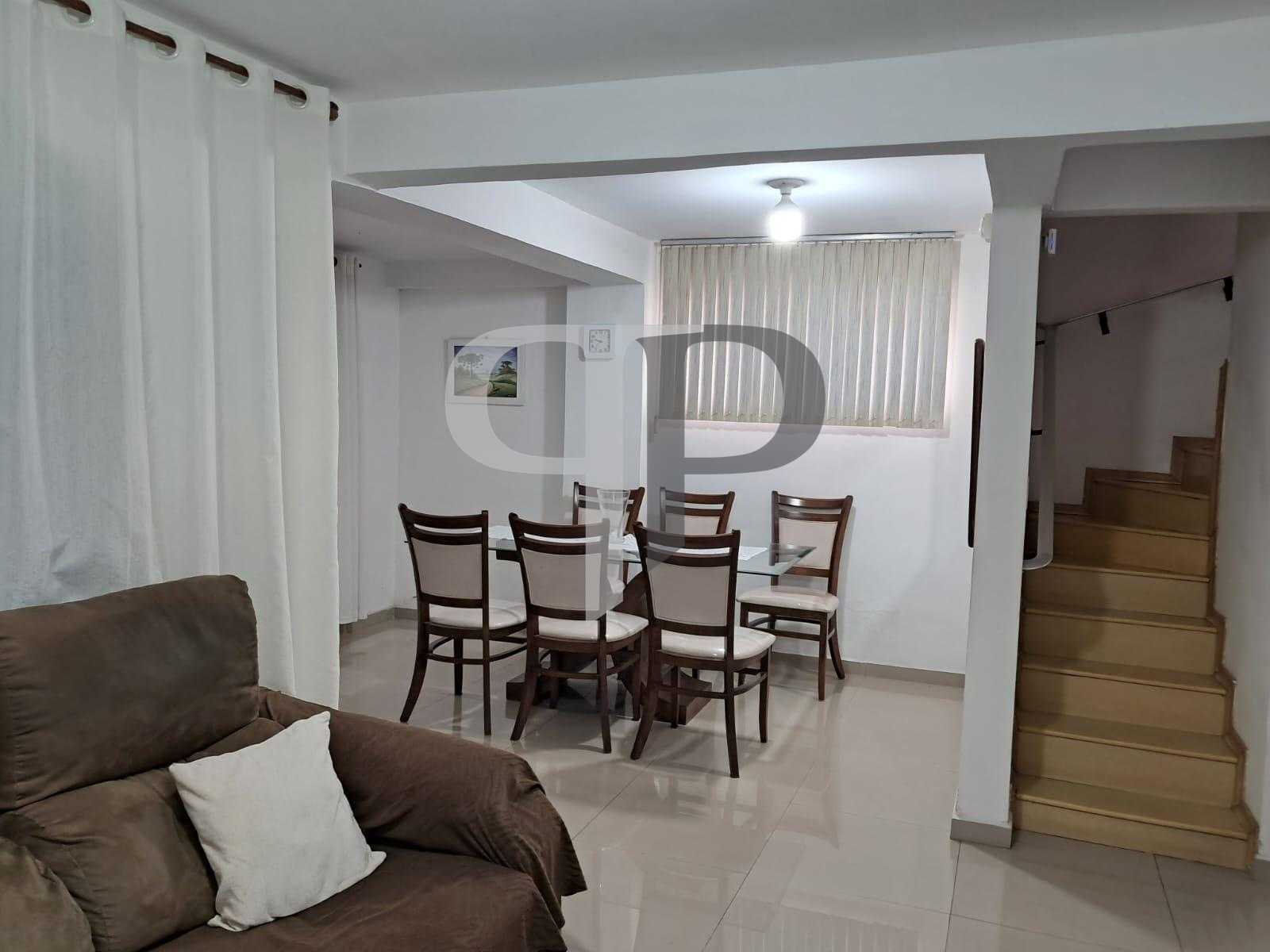 Sobrado Reformado com 3 Quartos no a 100 metros da Derosso