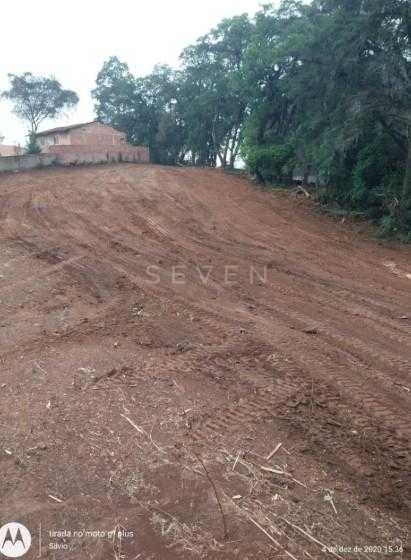 Terreno Premium no Bairro Costeira com Potencial para 180 Apar...