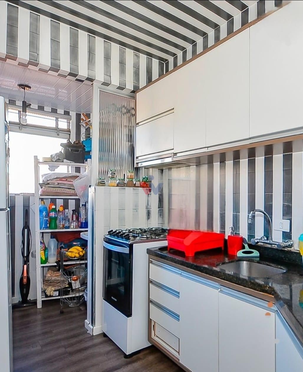 Apartamento ensolarado com 3 quartos e suíte no 2  andar  conf...