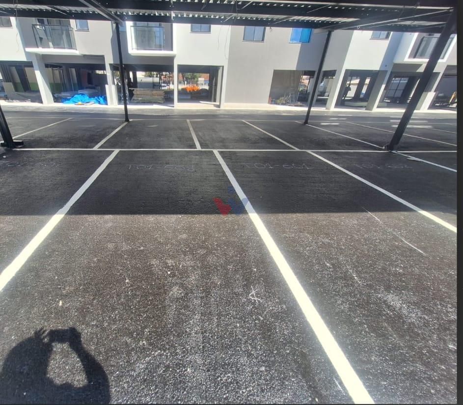 Apartamento 2 dormitórios com suíte no Hauer  Lazer completo e...