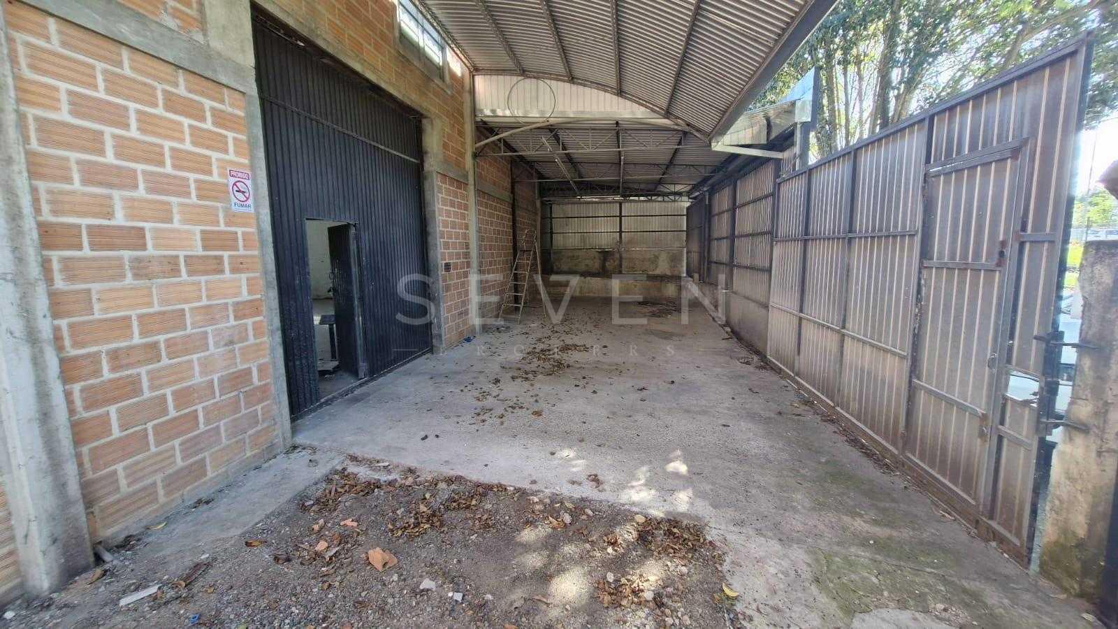 Barracão Comercial em Esquina | 850 m  Construídos em Terreno ...