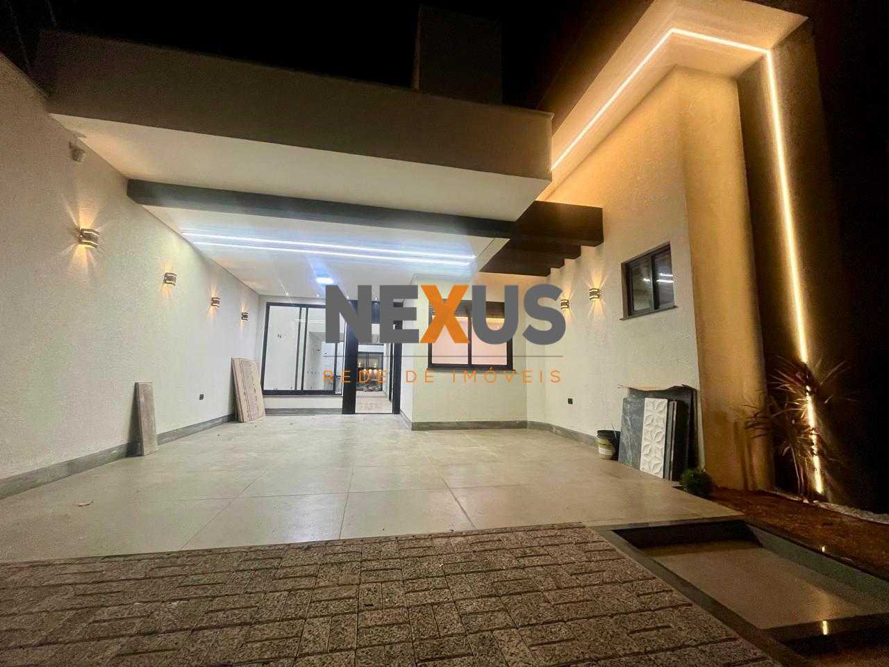 Casa de Alto Padrão com Piscina, 3 Suítes e Área Gourmet  Jard...