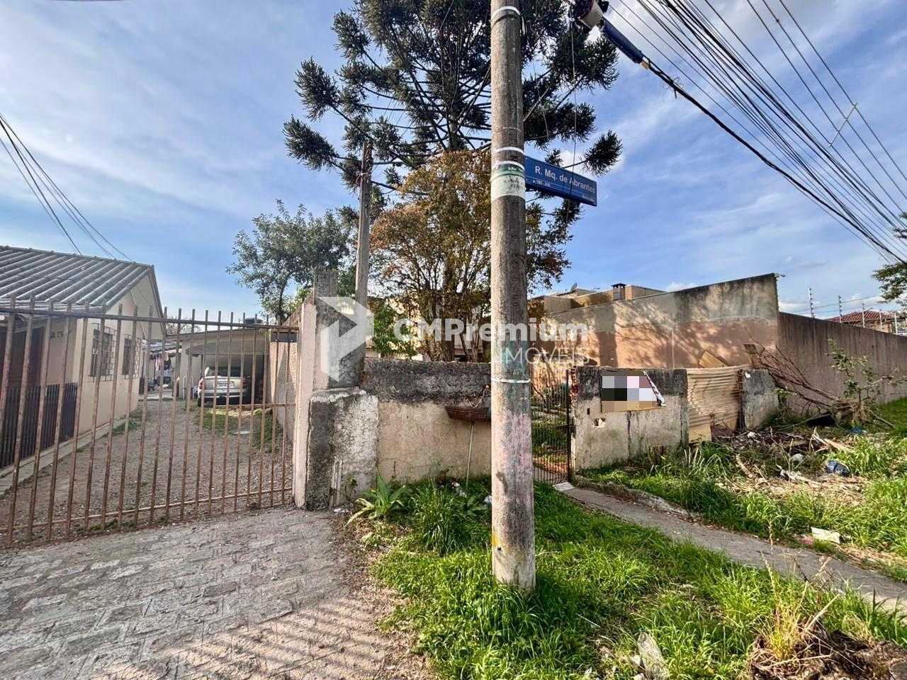 Terreno com 346 m  e 4 casas locadas  Investimento seguro e al...