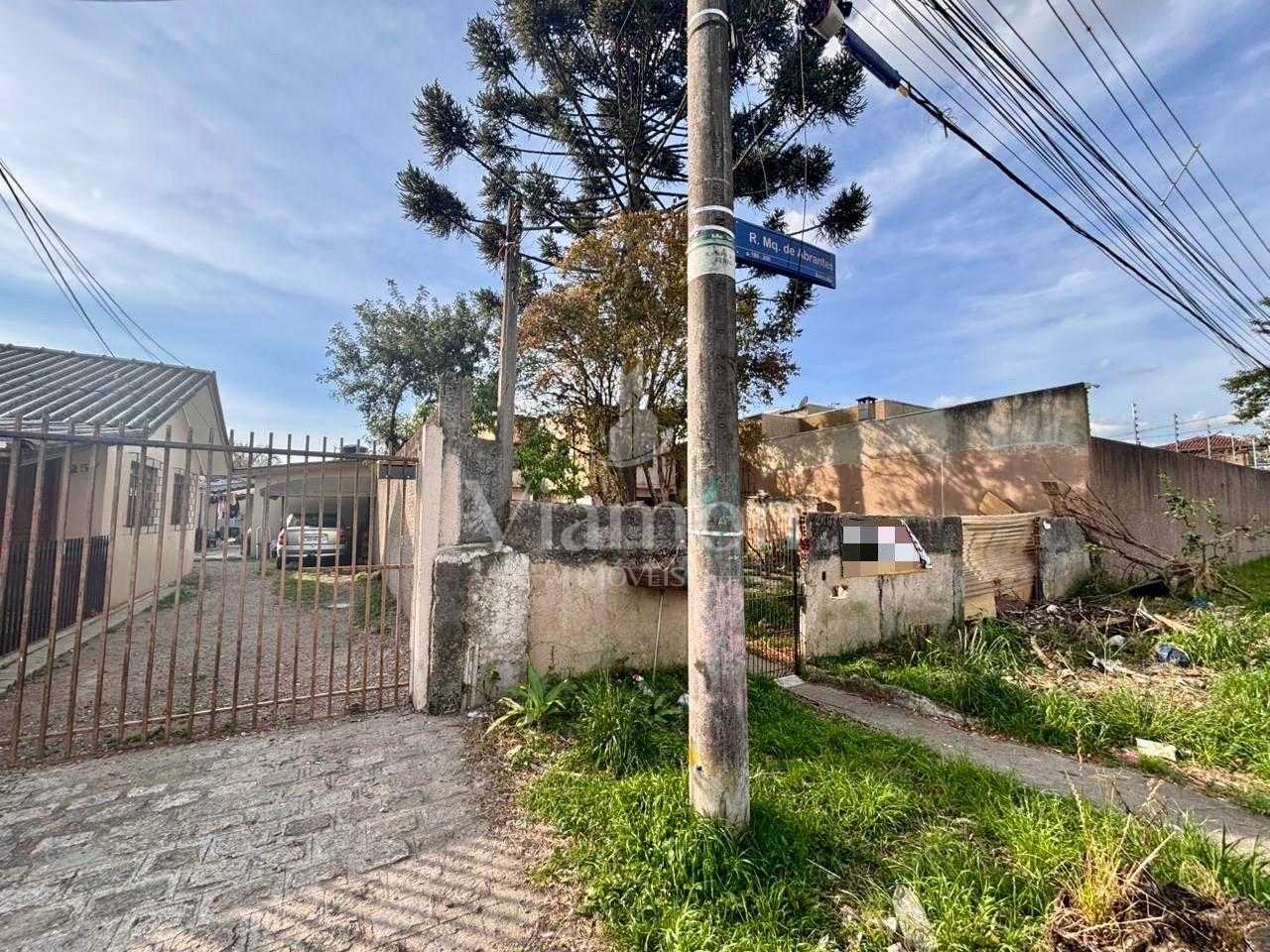 Terreno com 346 m  e 4 casas locadas  Investimento seguro e al...