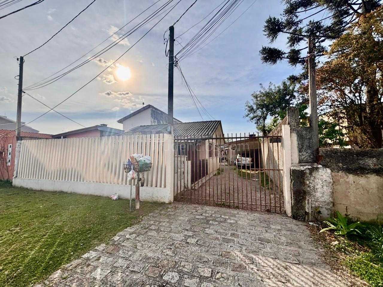 Terreno com 346 m  e 4 casas locadas  Investimento seguro e al...