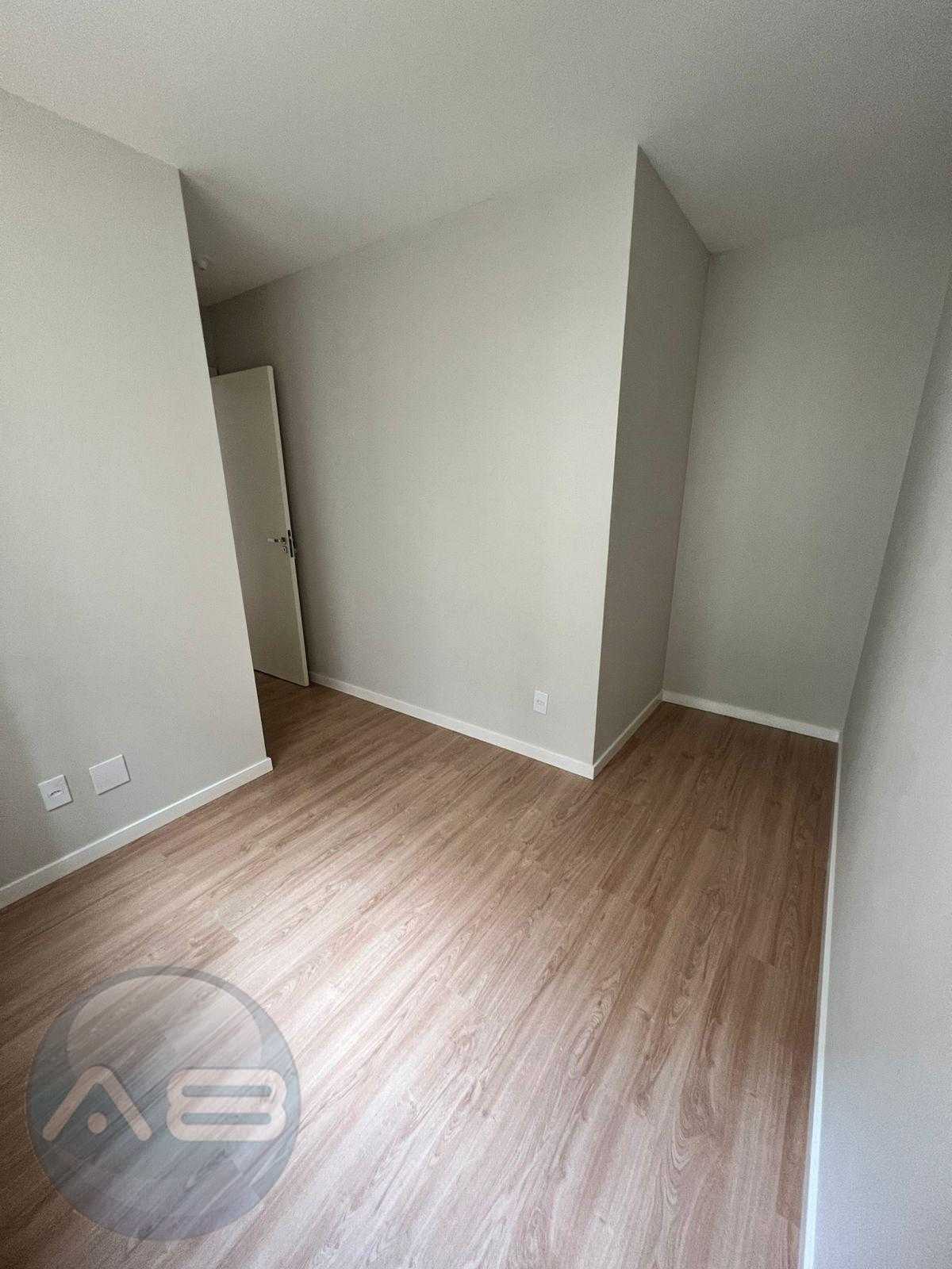 Apartamento Reformado no Pacaembu  2 Quartos, 1 Vaga e Localiz...