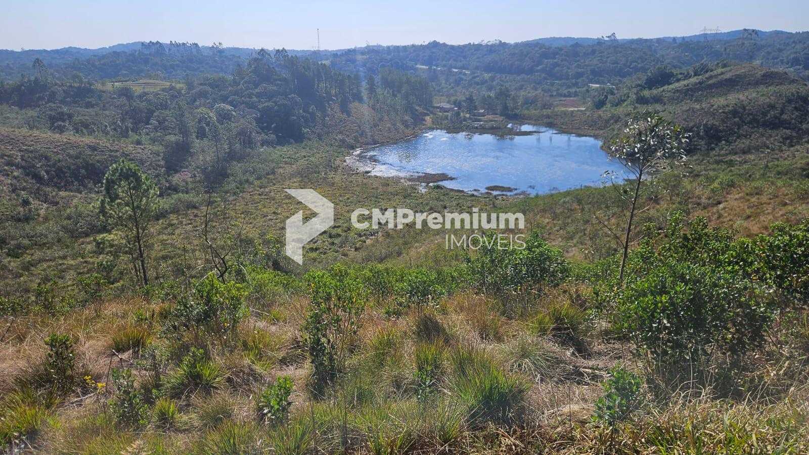 Chácara à Venda em São José dos Pinhais  Casa Ampla, Vista par...