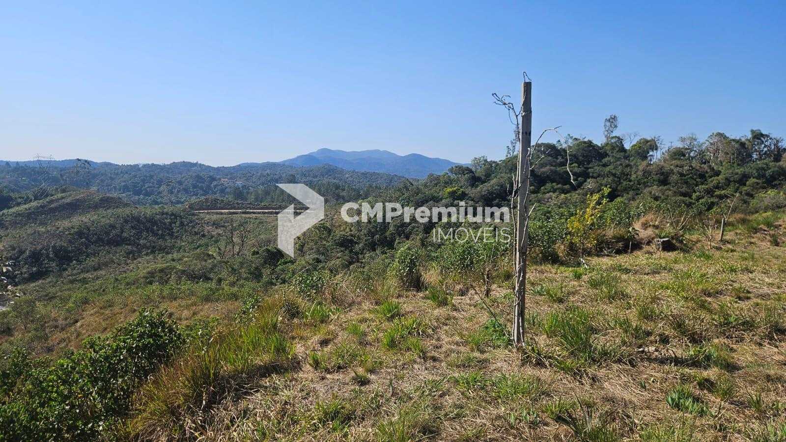 Chácara à Venda em São José dos Pinhais  Casa Ampla, Vista par...